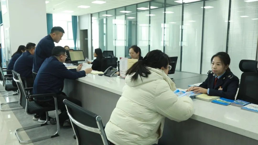 瓜州 移動政務大廳“入駐”產業園 服務“反向跑”激發經濟新活力